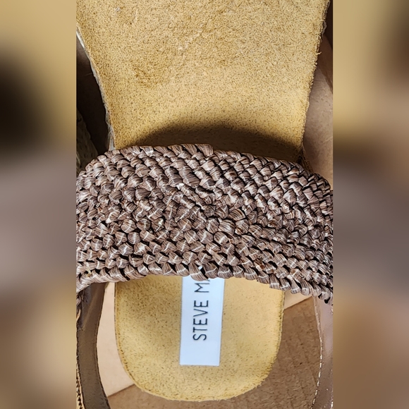 **NEW**STEVE MADDEN SIZE 9 SEE PICS FOR MEASUREMENTS - Picture 11 of 11